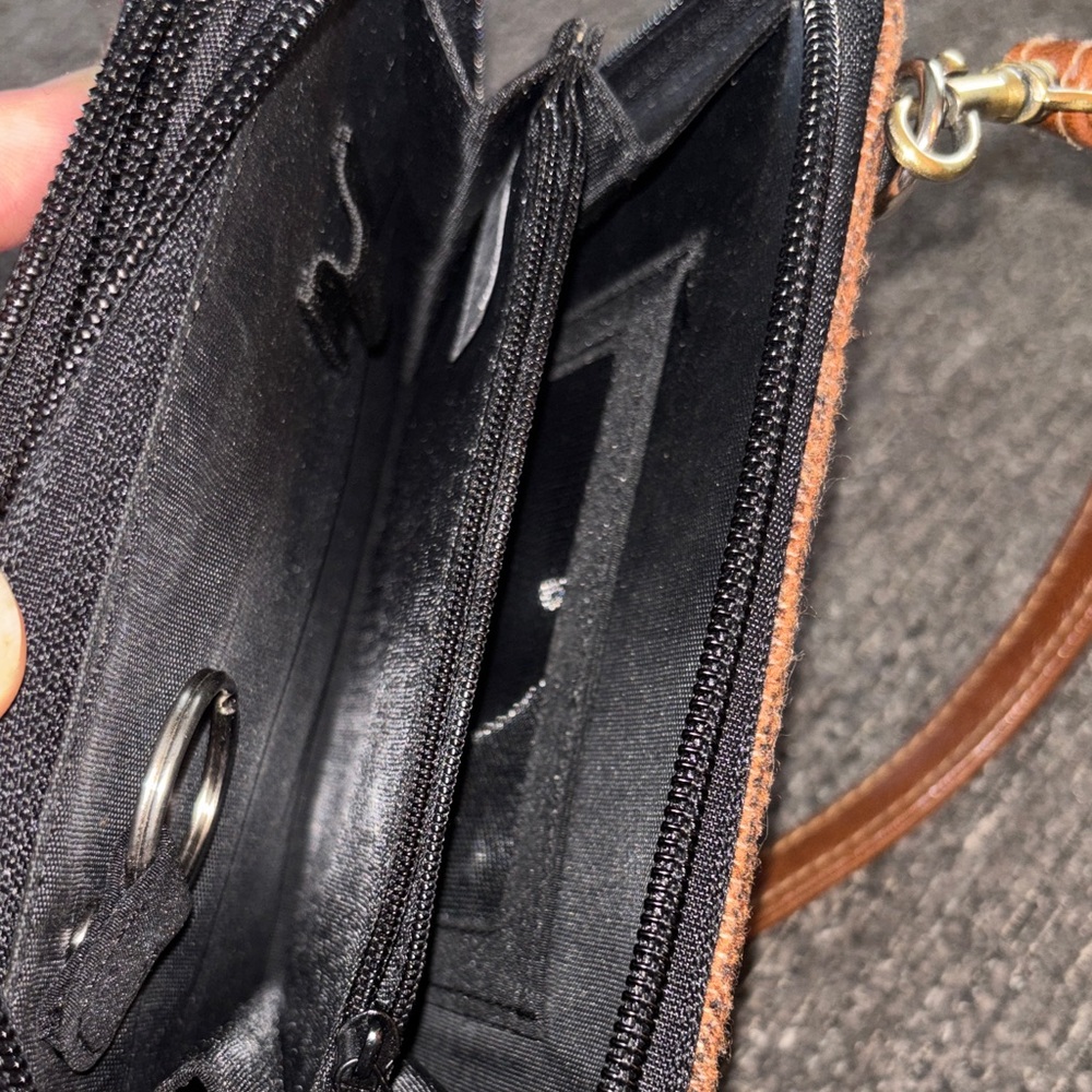 Pendleton Red and Tan Crossbody Bag - Picture 4 of 10